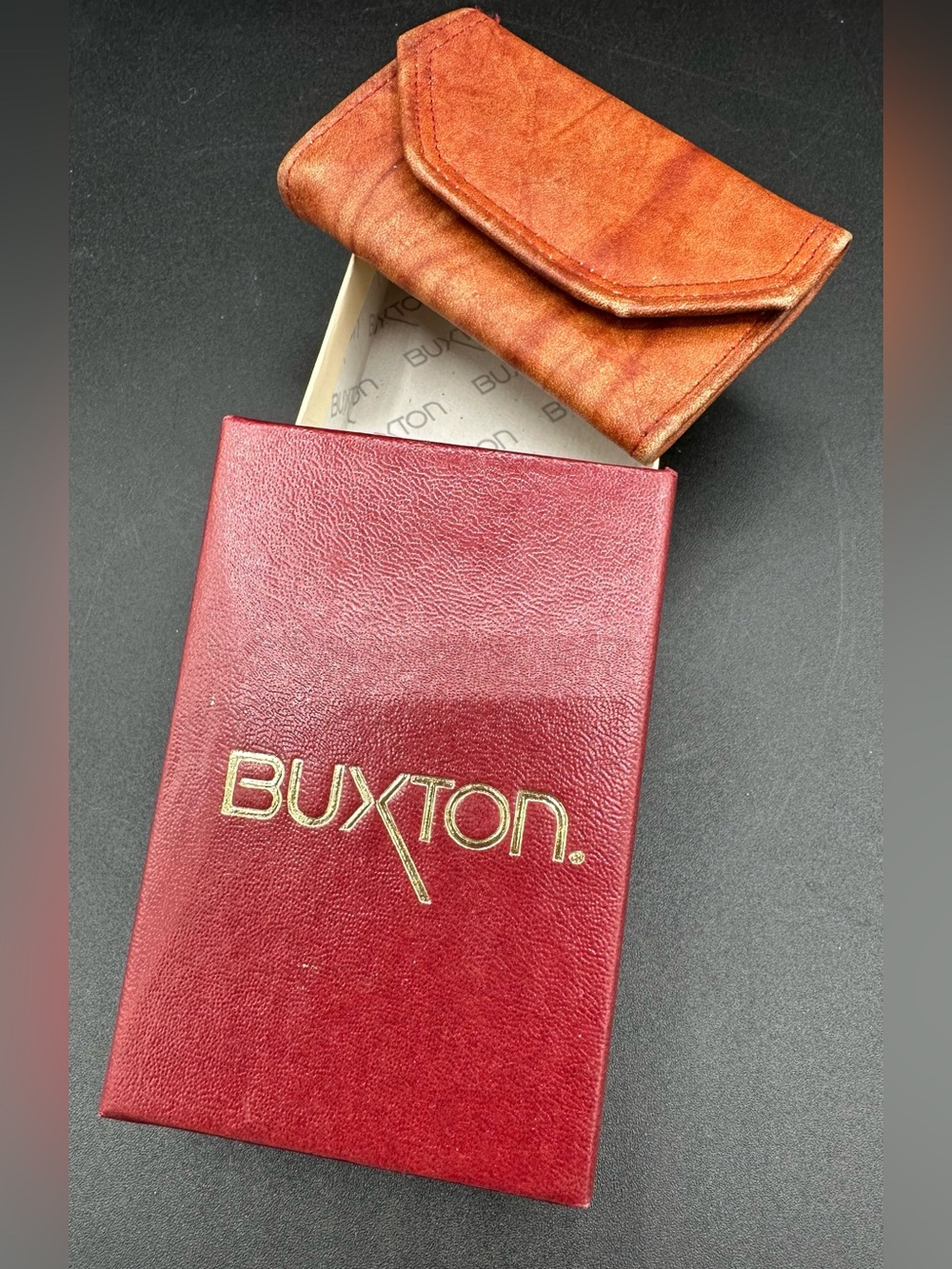 VTG New in Box Buxton Rust Leather Grenada Keytainer Key Wallet Case Organizer